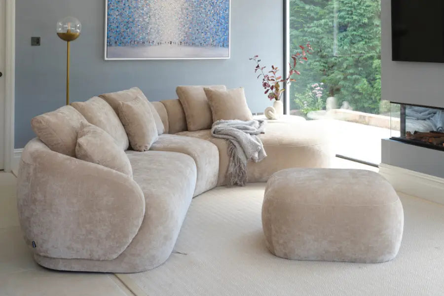 Aurelo Curve Footstool